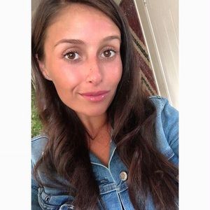 Meet your Posher, Joanie